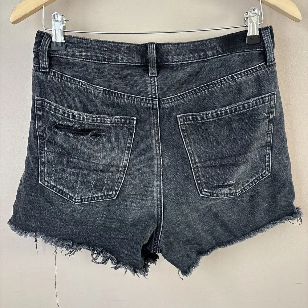 American Eagle Women's Black Denim Highest Waist '90s Boyfriend Shorts Size 6 - Picture 8 of 8